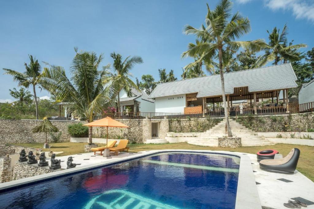 Villa Ume Tenang Nusa Penida Exterior photo